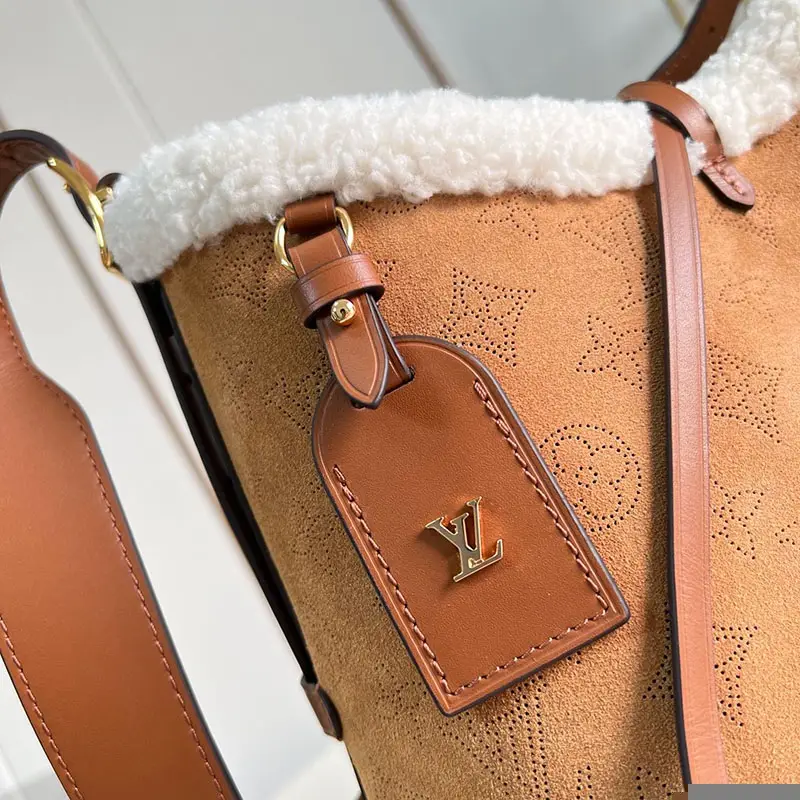 LV Bags 2411YA0293
