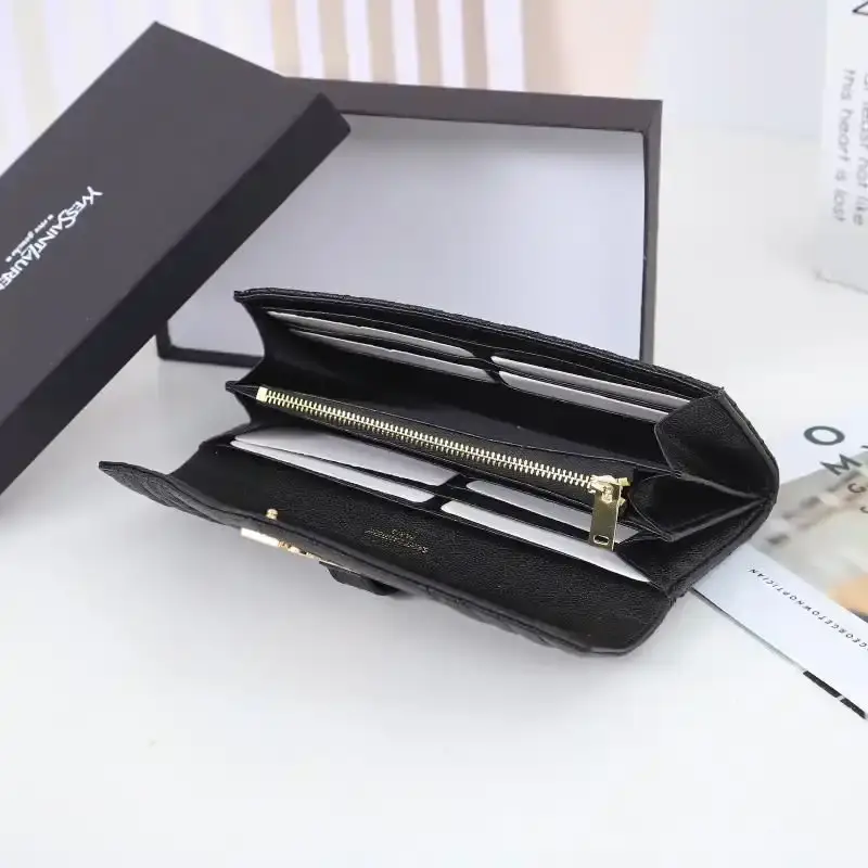 Saint Laurent Large Envelope Flap Wallet In Mixed Grained Matelasse Leather Black/Gold