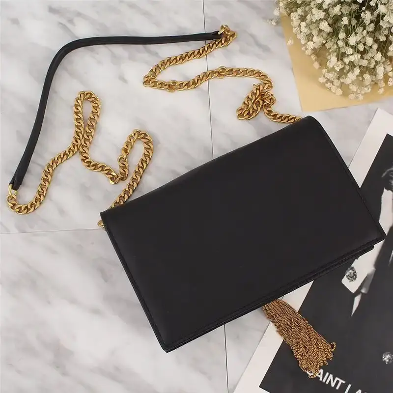 Saint Laurent Large Kate Chain Wallet with Tassel In Leather Black/Gold