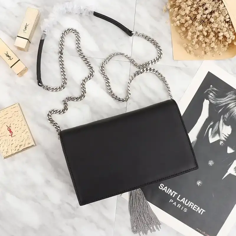 Saint Laurent Large Kate Chain Wallet with Tassel In Leather Black/Silver