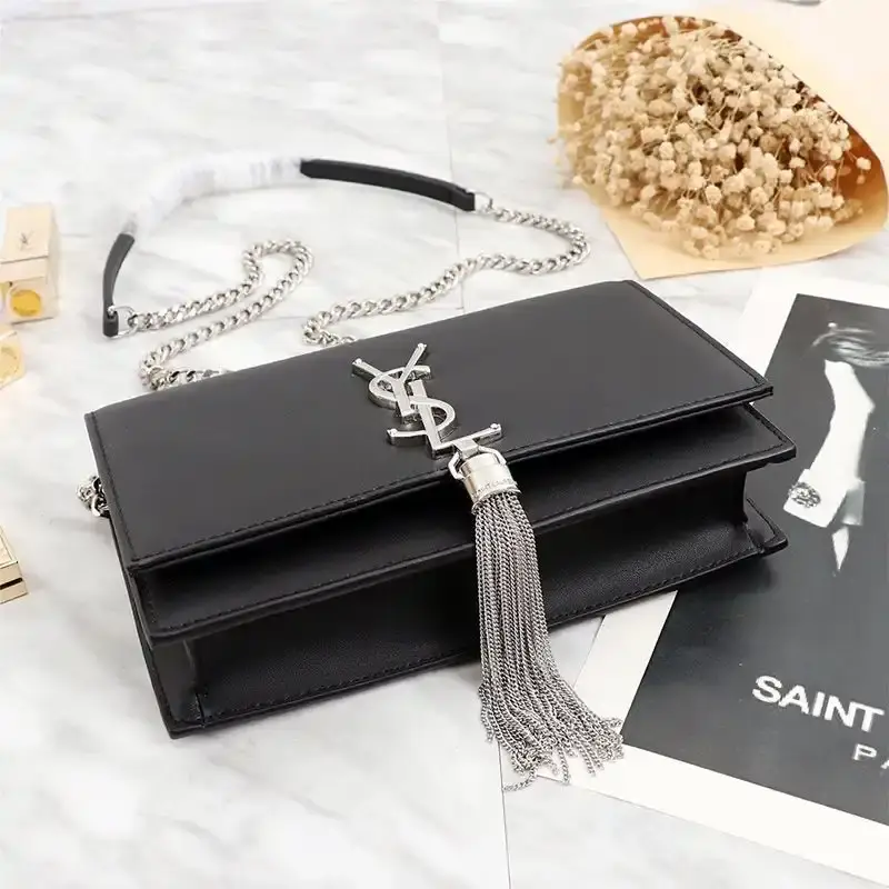 Saint Laurent Large Kate Chain Wallet with Tassel In Leather Black/Silver