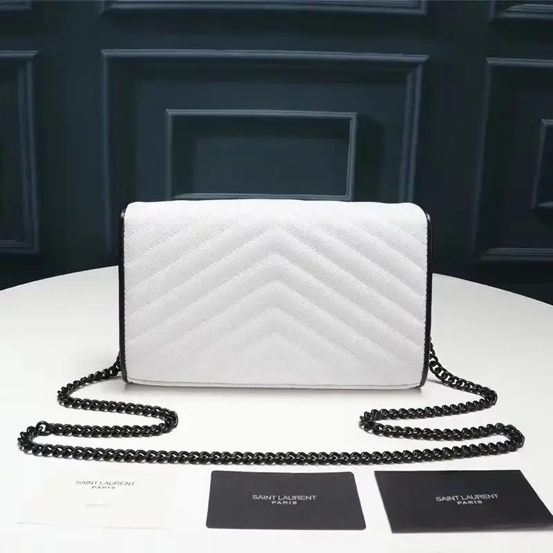 Saint Laurent Large Monogram Chain Wallet In Grained Matelasse Leather White/Black