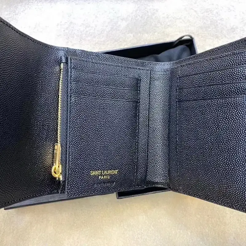 Saint Laurent Monogram Trifold Card Case In Grained Matelasse Leather Black/Gold