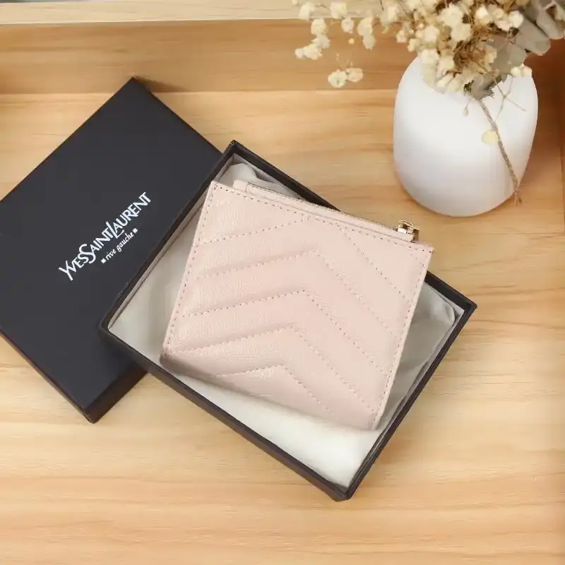 Saint Laurent Monogram Zipped Bifold Card Case In Grained Matelasse Leather Pink/Gold