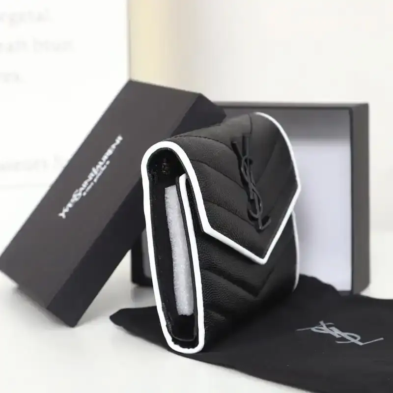 Saint Laurent Small Envelope Trifold Wallet In Mixed Grained Matelasse Leather Black/White