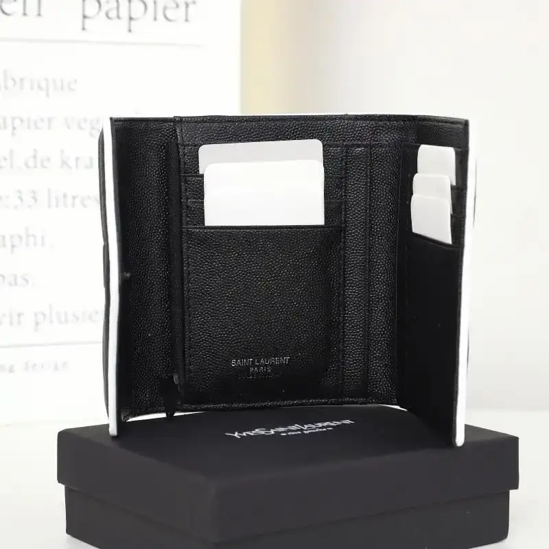Saint Laurent Small Envelope Trifold Wallet In Mixed Grained Matelasse Leather Black/White