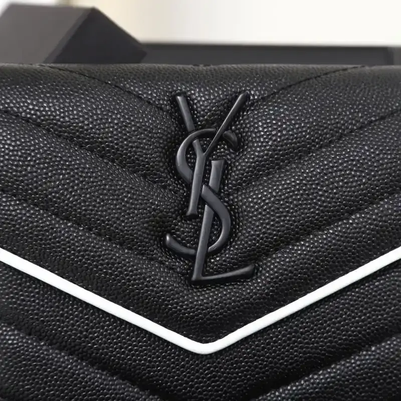 Saint Laurent Small Envelope Trifold Wallet In Mixed Grained Matelasse Leather Black/White