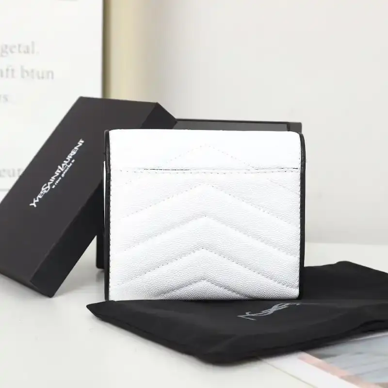 Saint Laurent Small Envelope Trifold Wallet In Mixed Grained Matelasse Leather White/Black