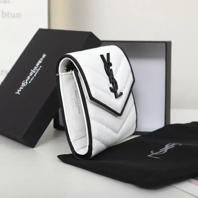 Saint Laurent Small Envelope Trifold Wallet In Mixed Grained Matelasse Leather White/Black