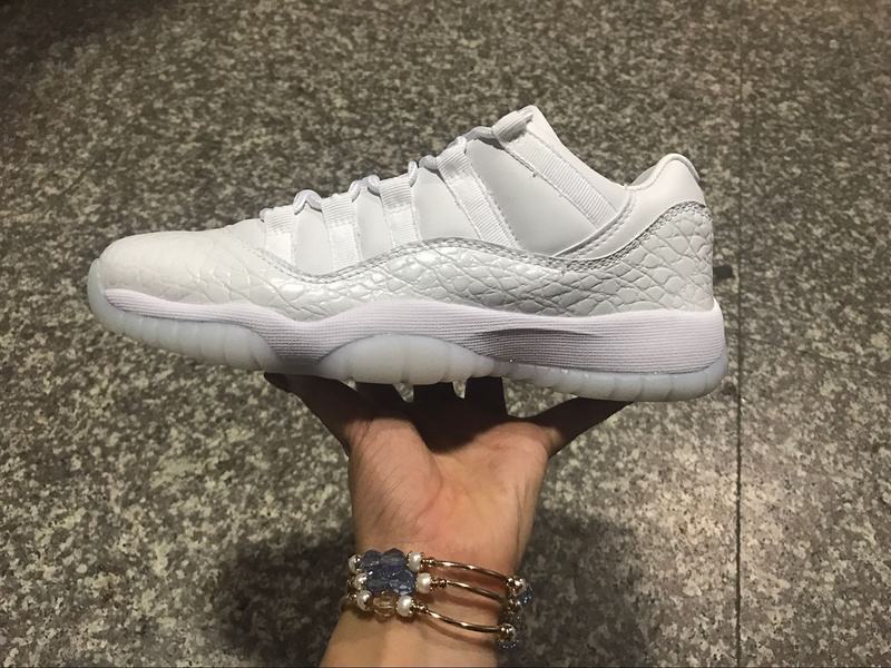 Air Jordan 11 GS All White-1