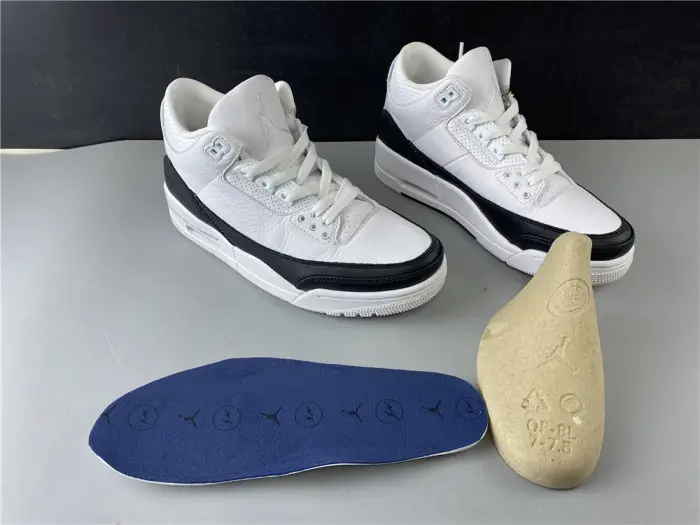 AIR JORDAN 3 FRAGMENT DA3595-100 AIR JORDAN 3 FRAGMENT DA3595-100