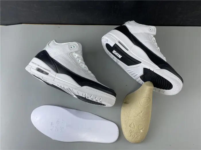 AIR JORDAN 3 FRAGMENT DA3595-100 AIR JORDAN 3 FRAGMENT DA3595-100