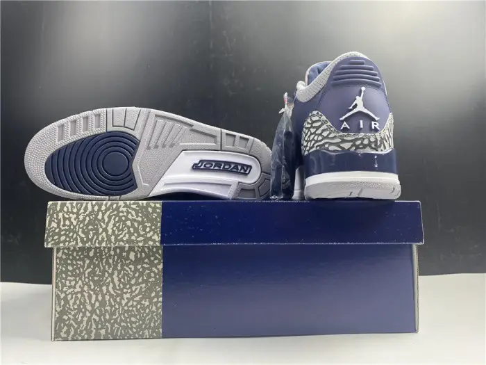 AIR JORDAN 3 MIDNIGHT NAVYCT8532-401 AIR JORDAN 3 MIDNIGHT NAVYCT8532-401