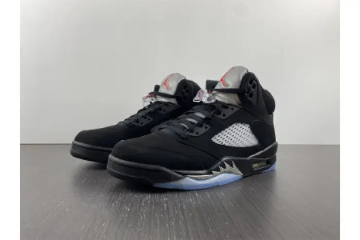 AIR JORDAN 5 BLACK METALLIC (2016) 845035-003 AIR JORDAN 5 BLACK METALLIC (2016) 845035-003