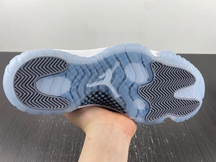 Air Jordan 11 Low Cement Grey AV2187-140 Air Jordan 11 Low Cement Grey AV2187-140