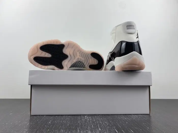 Air Jordan 11 Neapolitan AR0715-101 Air Jordan 11 Neapolitan AR0715-101