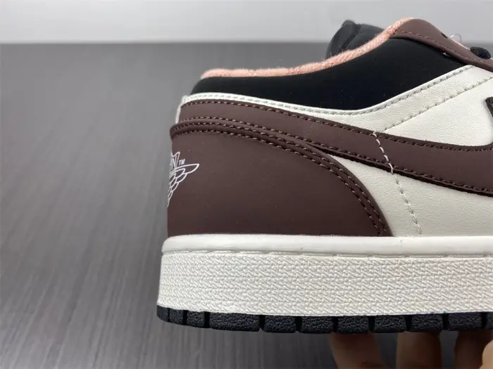 Air Jordan 1 Low Mocha DC6991-200 Air Jordan 1 Low Mocha DC6991-200