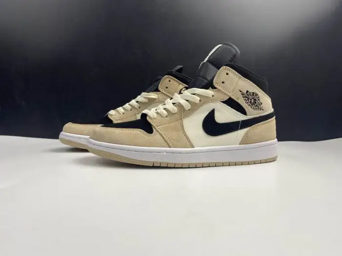 Air Jordan 1 Mid 'Barely Orange' BQ6472 -800