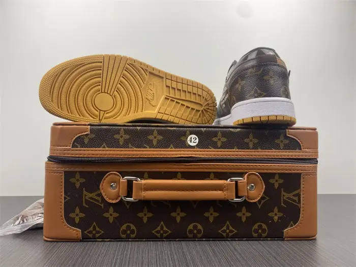 Air Jordan 1 x Off-Louis AJ1 OW LOW Air Jordan 1 x Off-Louis AJ1 OW LOW