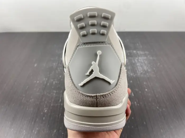 Air Jordan 4 Frozen Moments AQ9129-001 Air Jordan 4 Frozen Moments AQ9129-001