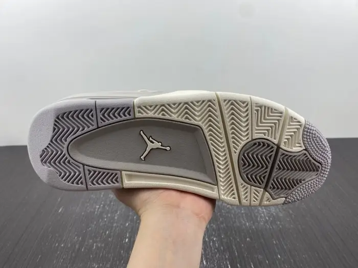 Air Jordan 4 Frozen Moments AQ9129-001 Air Jordan 4 Frozen Moments AQ9129-001
