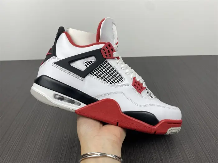 Air Jordan 4 Retro Fire Red (2020) DC7770-160 Air Jordan 4 Retro Fire Red (2020) DC7770-160
