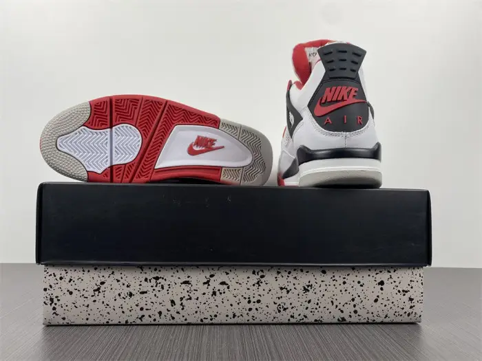 Air Jordan 4 Retro Fire Red (2020) DC7770-160 Air Jordan 4 Retro Fire Red (2020) DC7770-160
