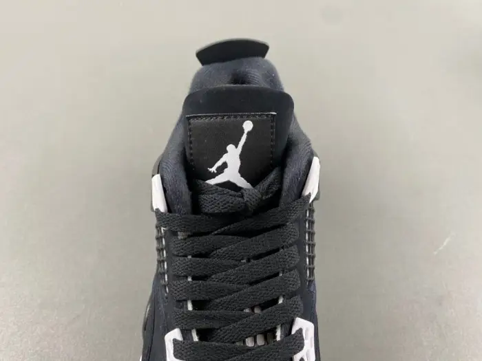 Air Jordan 4 Retro White Thunder FQ8213-001 Air Jordan 4 Retro White Thunder FQ8213-001