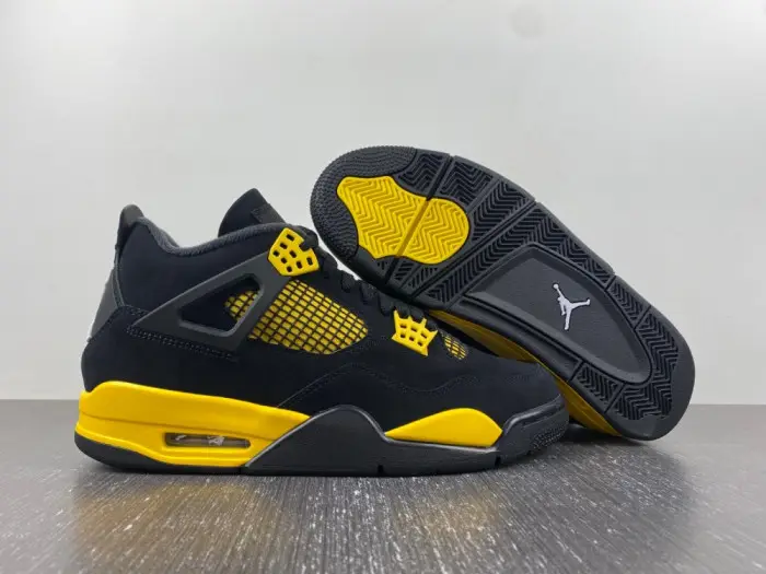 Air Jordan 4 Retro "Thunder' 2023 308497-017 Air Jordan 4 Retro "Thunder' 2023 308497-017