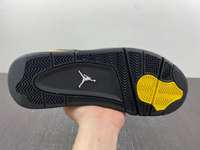 Air Jordan 4 Retro "Thunder' 2023 308497-017 Air Jordan 4 Retro "Thunder' 2023 308497-017