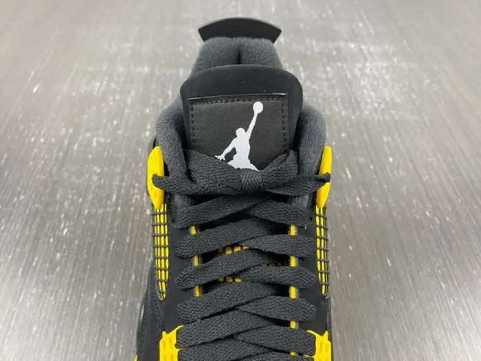 Air Jordan 4 Retro "Thunder' 2023 308497-017 Air Jordan 4 Retro "Thunder' 2023 308497-017