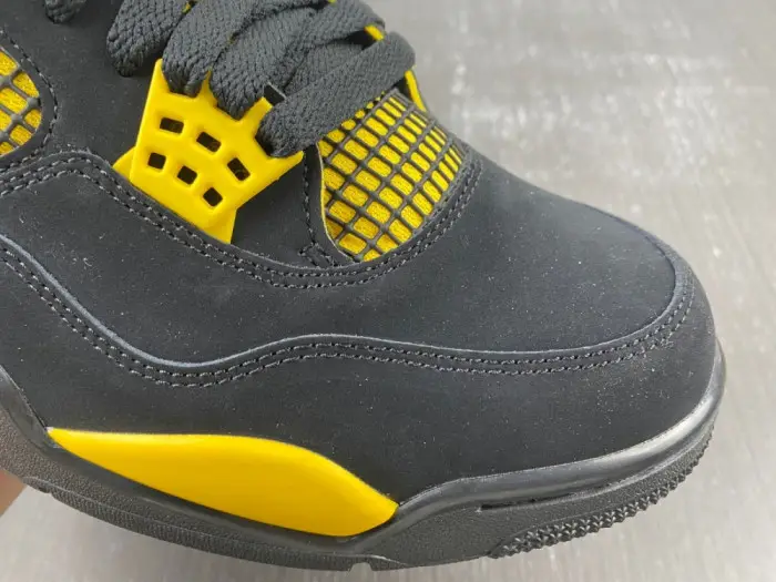 Air Jordan 4 Retro "Thunder' 2023 308497-017 Air Jordan 4 Retro "Thunder' 2023 308497-017