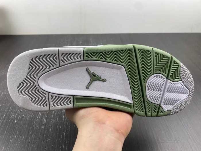 Air Jordan 4 WMNS Seafoam AQ9129-103 Air Jordan 4 WMNS Seafoam AQ9129-103
