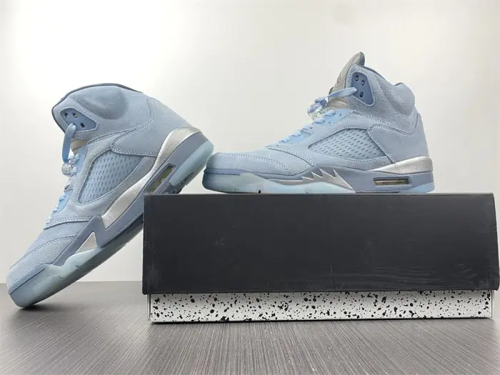 Air Jordan 5 Retro Bluebird (W) DD9336-400 Air Jordan 5 Retro Bluebird (W) DD9336-400
