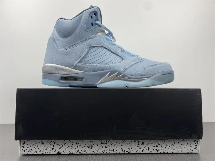 Air Jordan 5 Retro Bluebird (W) DD9336-400 Air Jordan 5 Retro Bluebird (W) DD9336-400