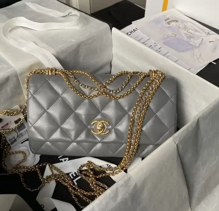 Chanel 19 Bags