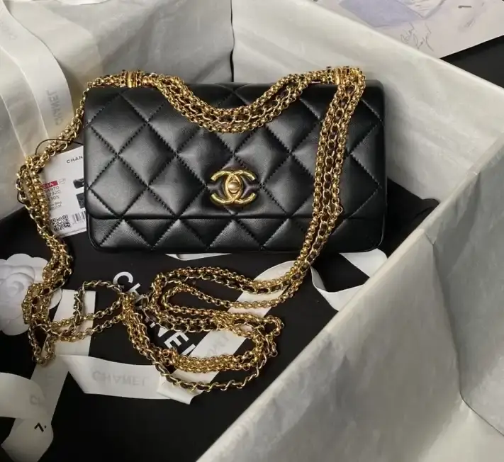 Chanel 19 Bags