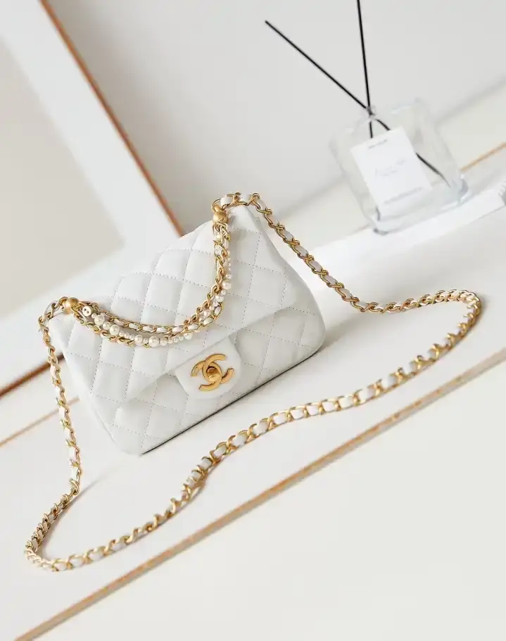 Chanel 19 Bags