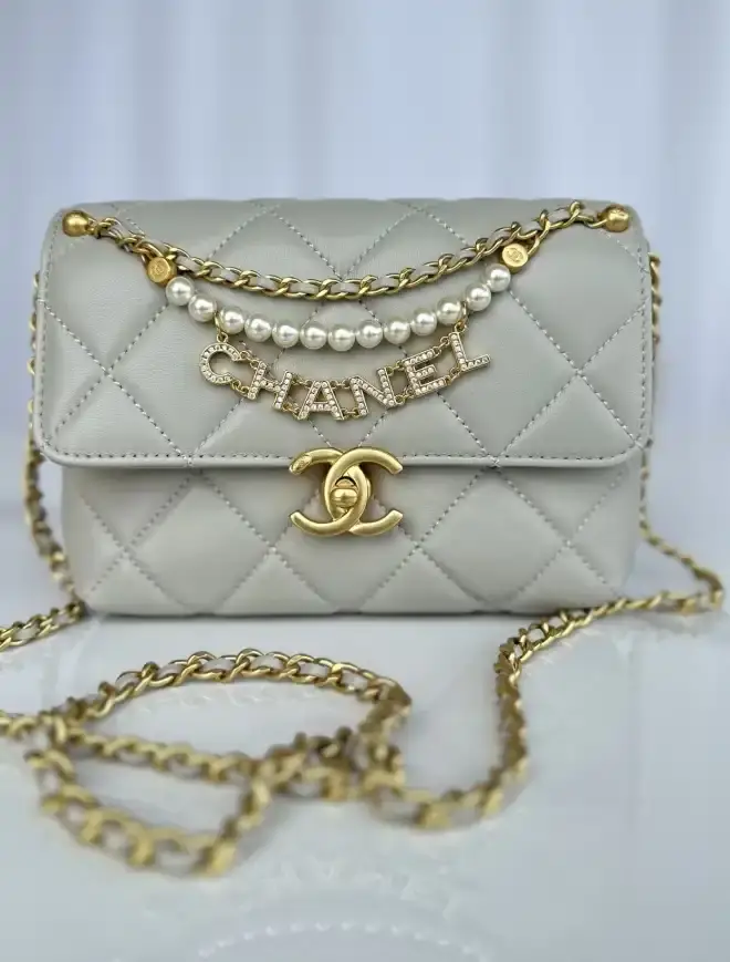 Chanel 19 Bags