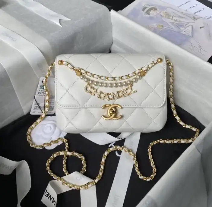 Chanel 19 Bags