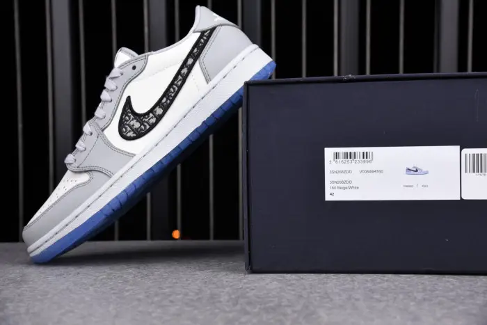DR X JORDAN 1 LOW OG CN8607-002 (DR shoe box)