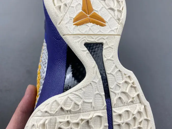 NIKE ZOOM KOBE 6 DARK KNIGHT 429659-104 NIKE ZOOM KOBE 6 DARK KNIGHT 429659-104