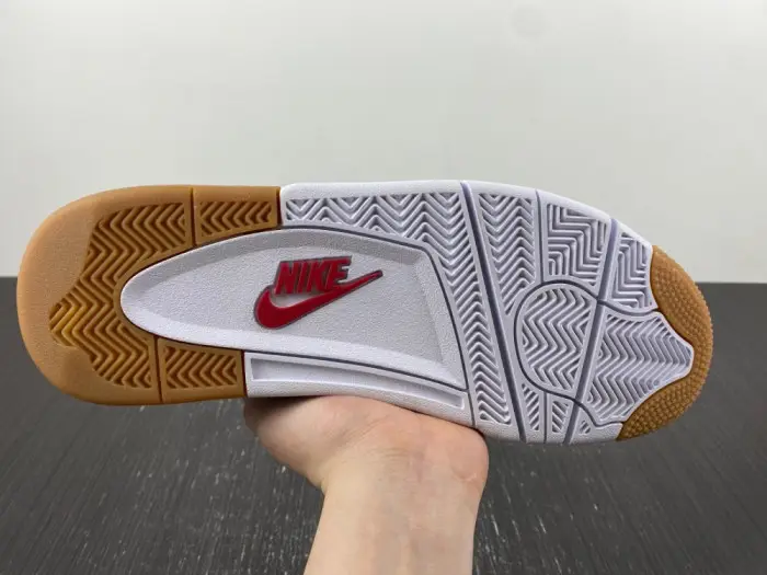 Nike SB x Air Jordan 4 DR5415-120 Nike SB x Air Jordan 4 DR5415-120