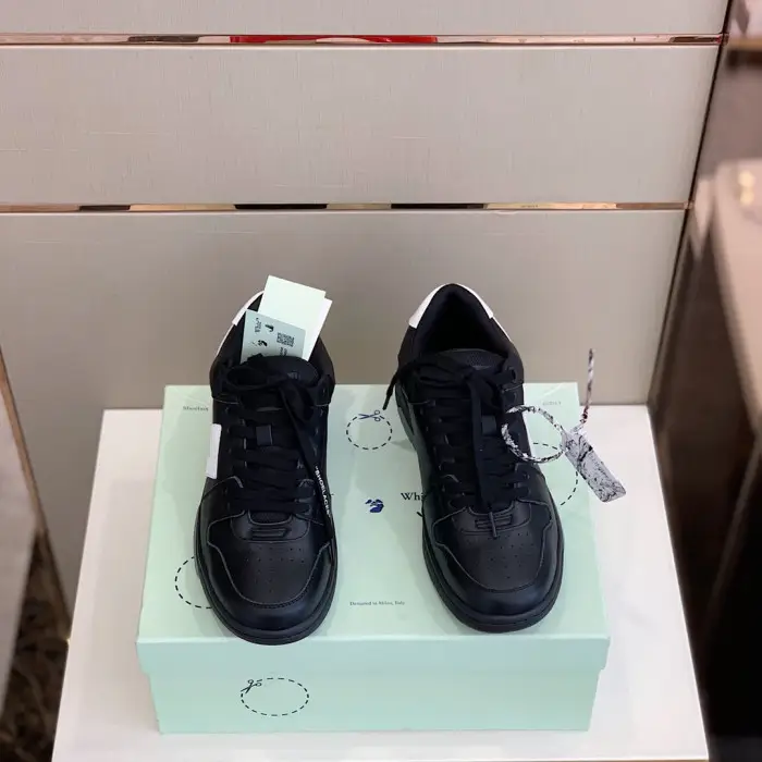 OFF WHITETM C/O VIRGIL ABLOH OUT OF OFFICE LOW-TOP LEATHER SNEAKERS "OOO"