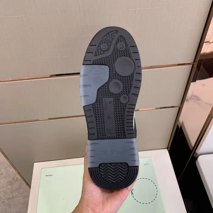 OFF WHITETM C/O VIRGIL ABLOH OUT OF OFFICE LOW-TOP LEATHER SNEAKERS "OOO"