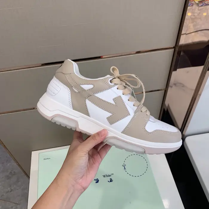 OFF WHITETM C/O VIRGIL ABLOH OUT OF OFFICE LOW-TOP LEATHER SNEAKERS "OOO"