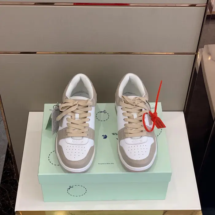 OFF WHITETM C/O VIRGIL ABLOH OUT OF OFFICE LOW-TOP LEATHER SNEAKERS "OOO"