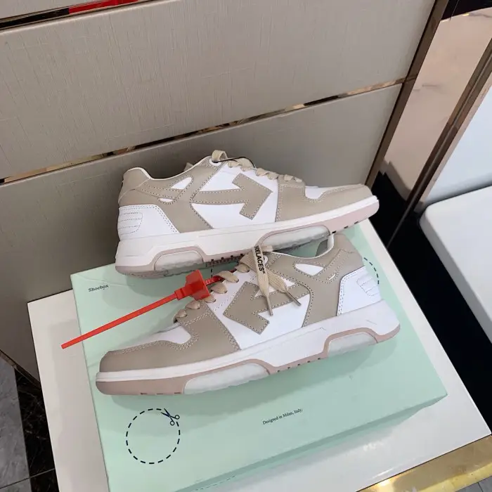 OFF WHITETM C/O VIRGIL ABLOH OUT OF OFFICE LOW-TOP LEATHER SNEAKERS "OOO"
