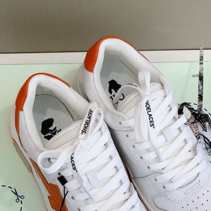 OFF WHITETM C/O VIRGIL ABLOH OUT OF OFFICE LOW-TOP LEATHER SNEAKERS "OOO"