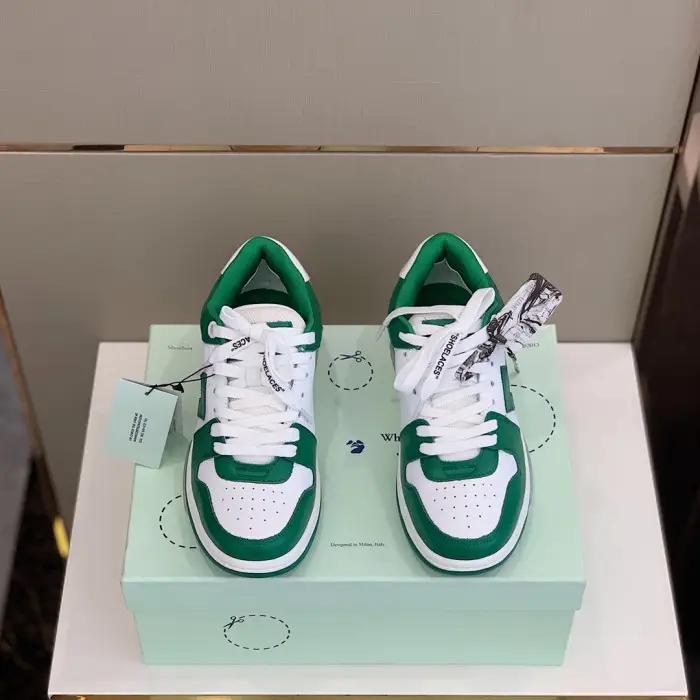 OFF WHITETM C/O VIRGIL ABLOH OUT OF OFFICE LOW-TOP LEATHER SNEAKERS "OOO"